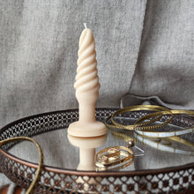 Load image into Gallery viewer, Spiral Butt Plug Sex Toy Candle
